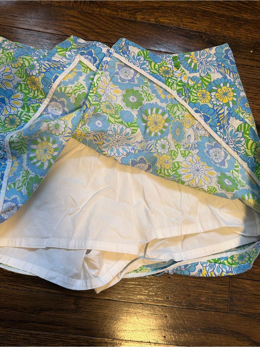 Lilly Pulitzer Mini Skort - Picture 2 of 5